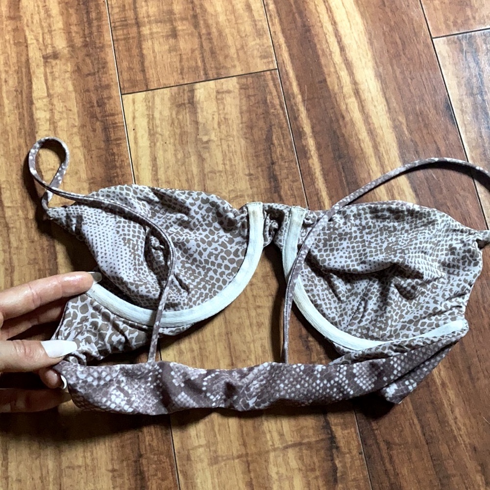 Acacia Snake Lining Manhattan Top - Picture 4 of 5